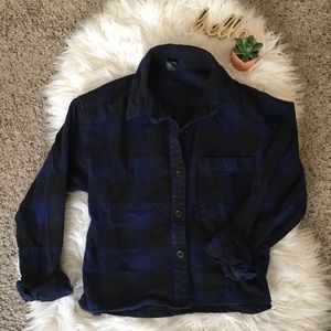 “Don’t Crop Me Out” cropped flannel